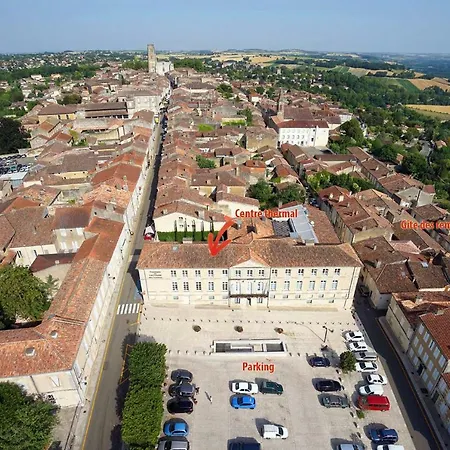Des Remparts A Сasa de vacaciones Lectoure