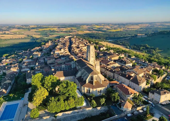 Des Remparts A Lectoure