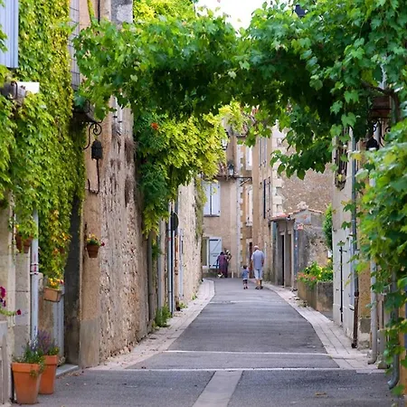 Des Remparts A לקטור